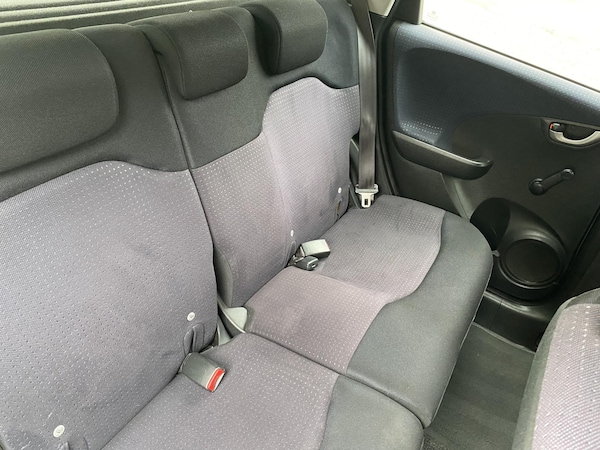 Used Honda Jazz 2010 for sale - 76083614: Photo 12