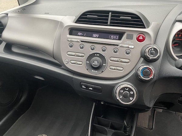 Used Honda Jazz 2010 for sale - 76083614: Photo 16