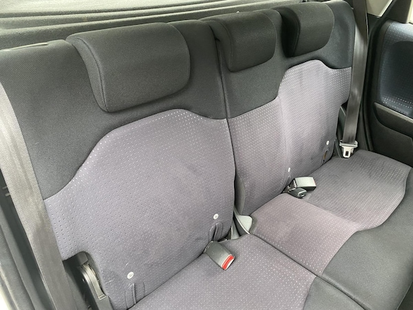 Used Honda Jazz 2010 for sale - 76083614: Photo 36