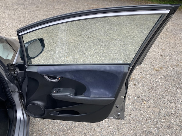 Used Honda Jazz 2010 for sale - 76083614: Photo 37
