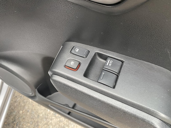 Used Honda Jazz 2010 for sale - 76083614: Photo 39