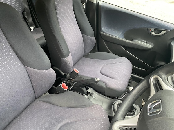 Used Honda Jazz 2010 for sale - 76083614: Photo 42