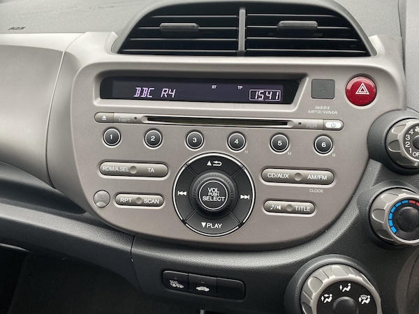 Used Honda Jazz 2010 for sale - 76083614: Photo 44