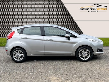 Used Ford Fiesta 2014 for sale - 79054076: Photo
