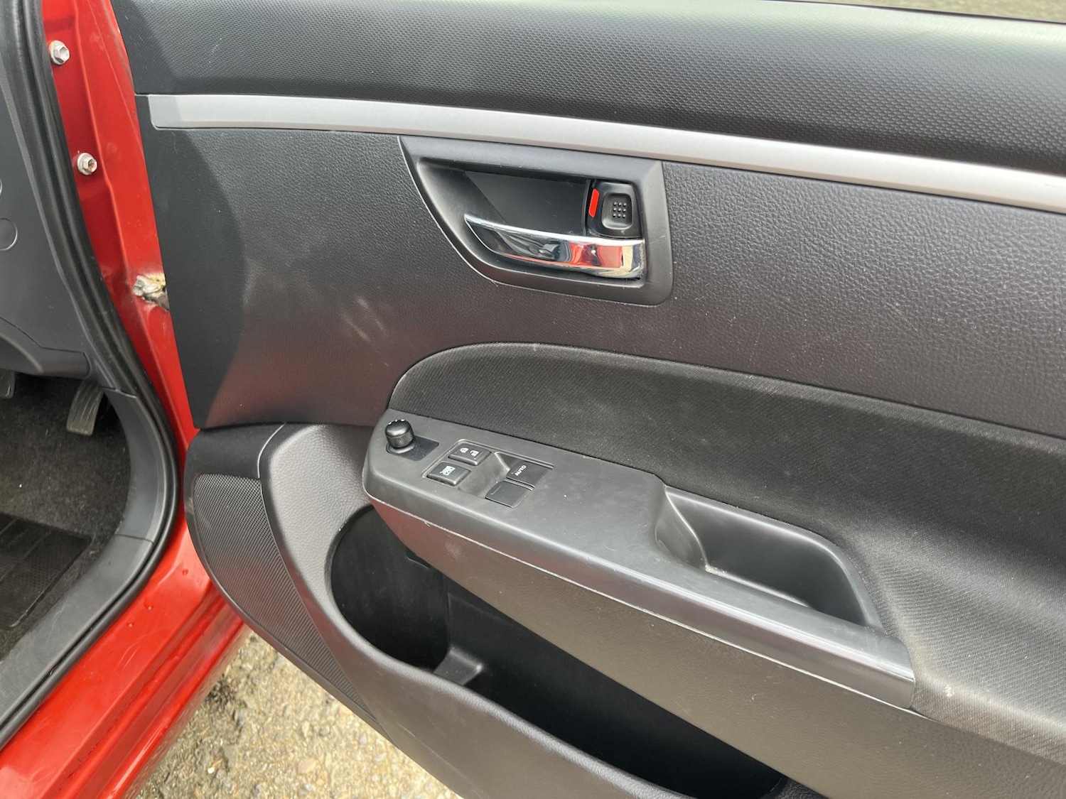 Used Suzuki Swift 2011 for sale - 77640922: Photo 21