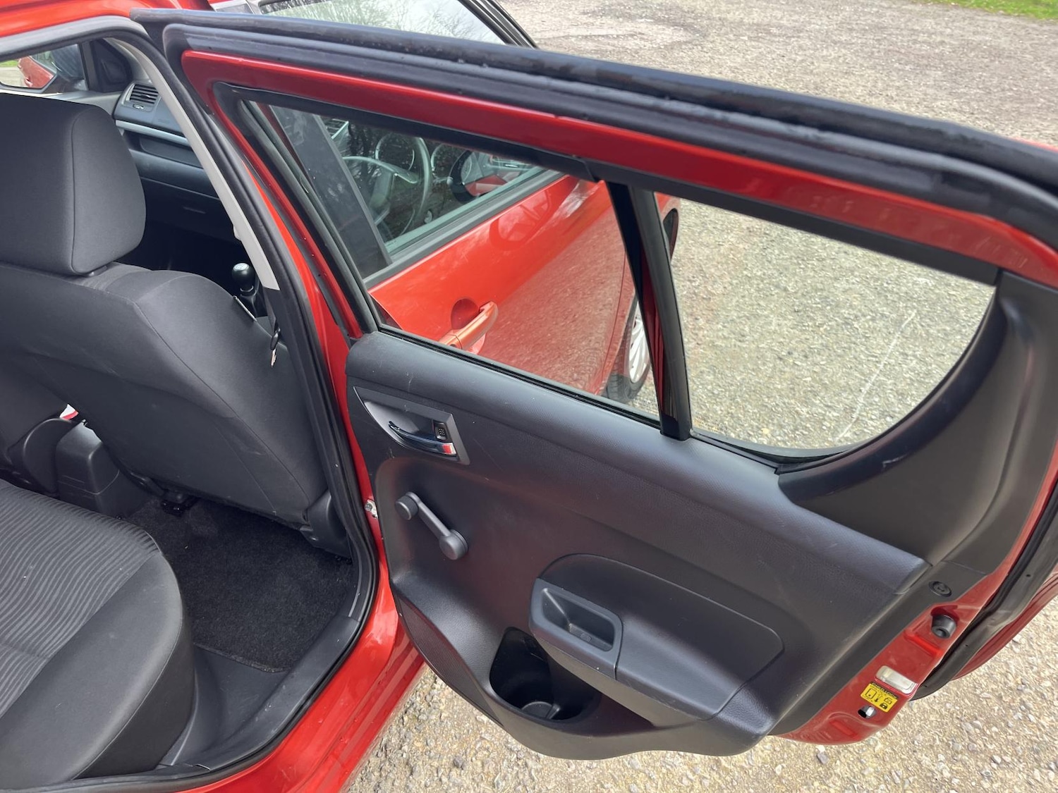 Used Suzuki Swift 2011 for sale - 77640922: Photo 22