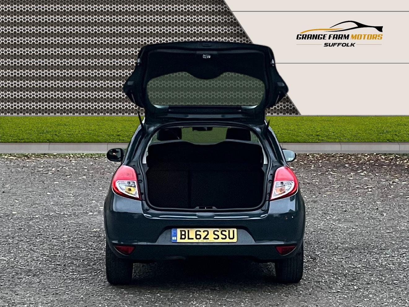 Used Renault Clio 2012 for sale - 76948932: Photo 11