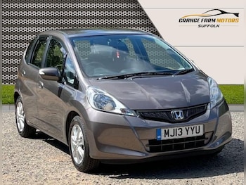 Used Honda Jazz 2013 for sale - 79344302: Photo