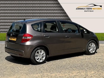 Used Honda Jazz 2013 for sale - 79344302: Photo