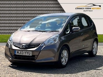 Used Honda Jazz 2013 for sale - 79344302: Photo