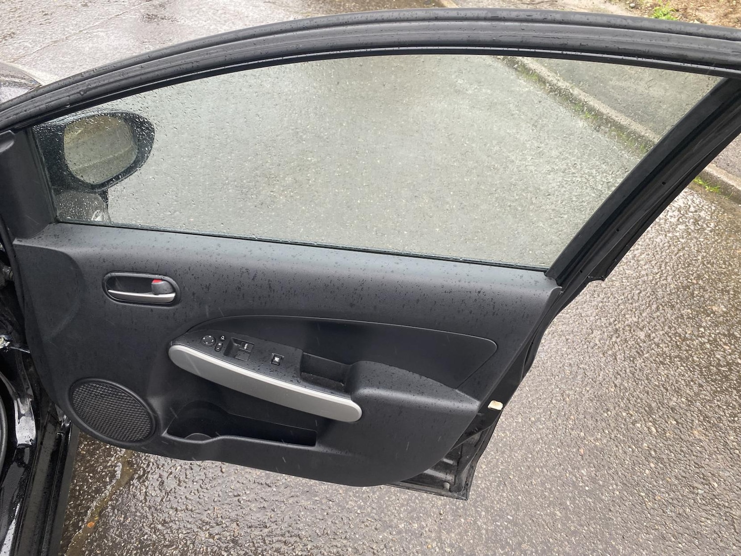 Used Mazda Mazda2 2012 for sale - 77791325: Photo 27