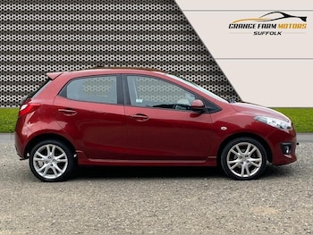 Used Mazda Mazda2 2010 for sale - 79548539: Photo