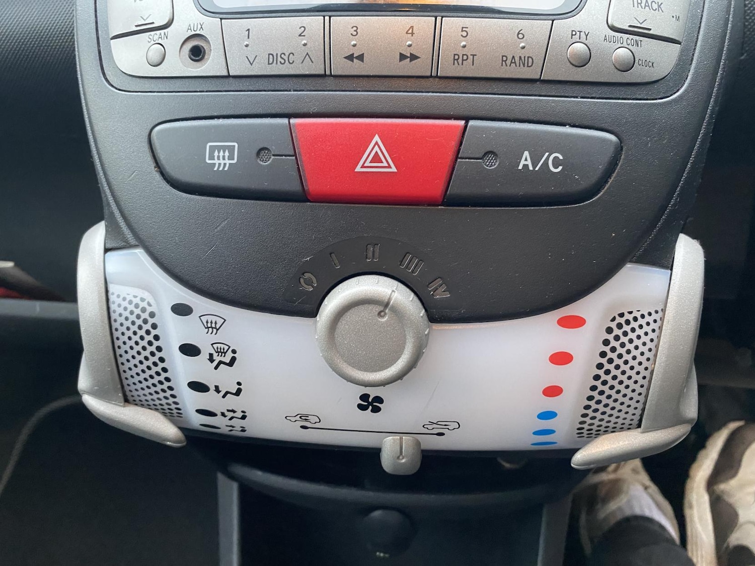 Used Citroen C1 2013 for sale - 76348689: Photo 37