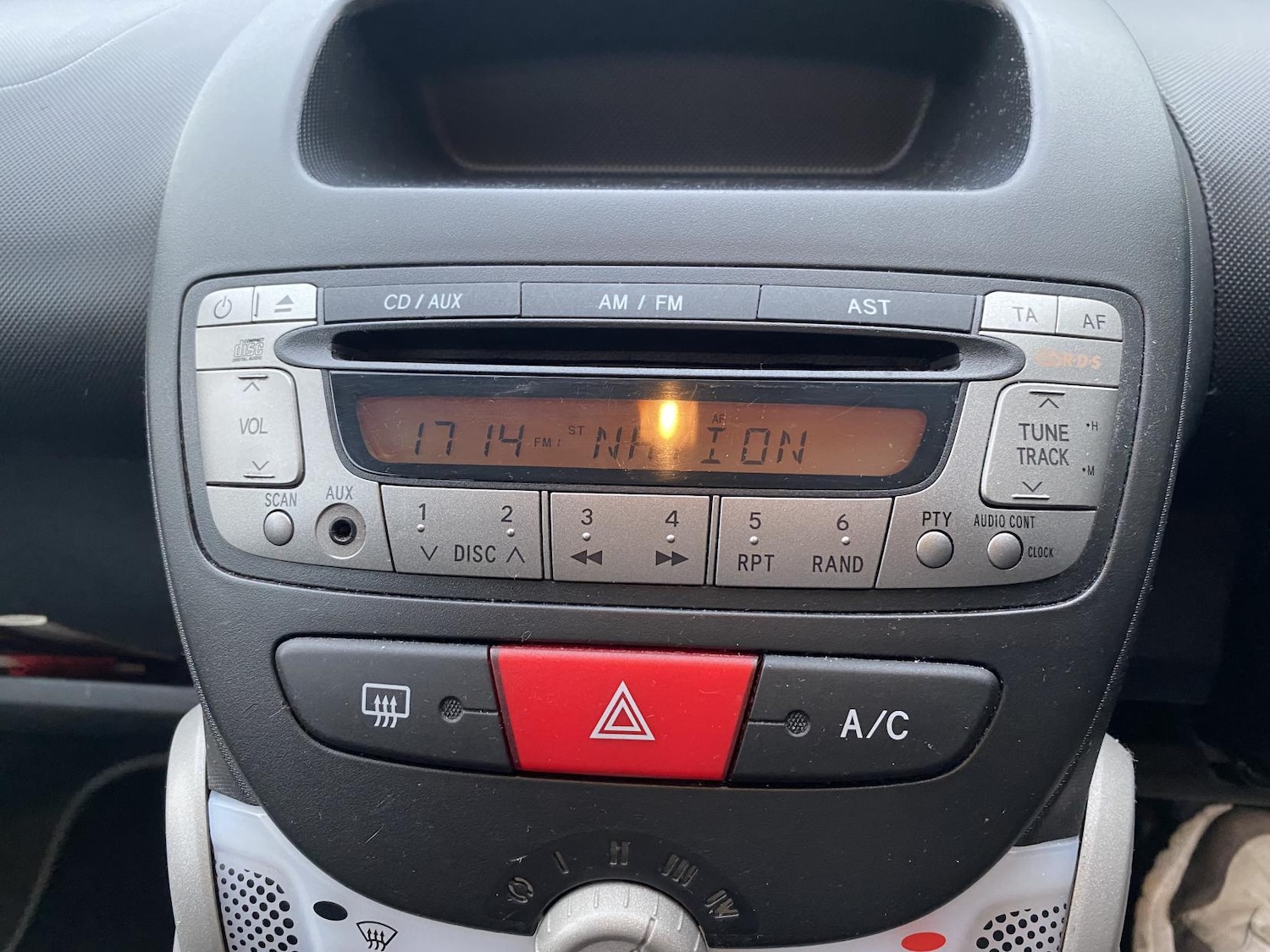 Used Citroen C1 2013 for sale - 76348689: Photo 38
