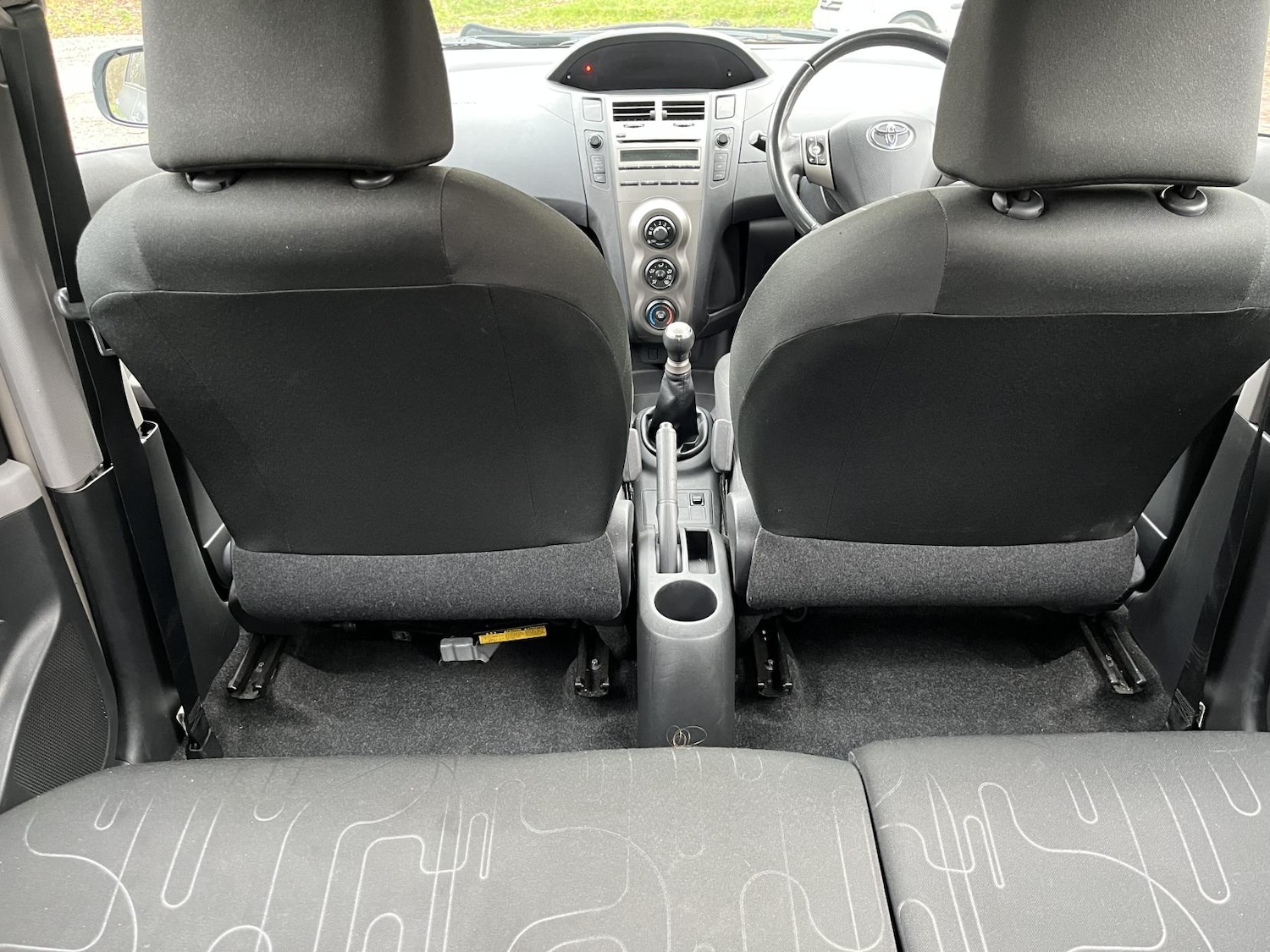 Used Toyota Yaris 2009 for sale - 76975387: Photo 11