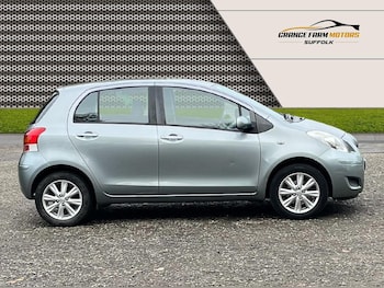 Used Toyota Yaris 2009 for sale - 76975387: Photo