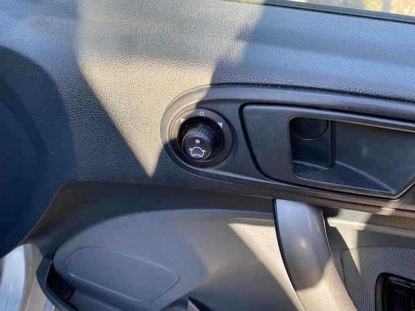 Used Ford Fiesta 2009 for sale - 76143180: Photo 44
