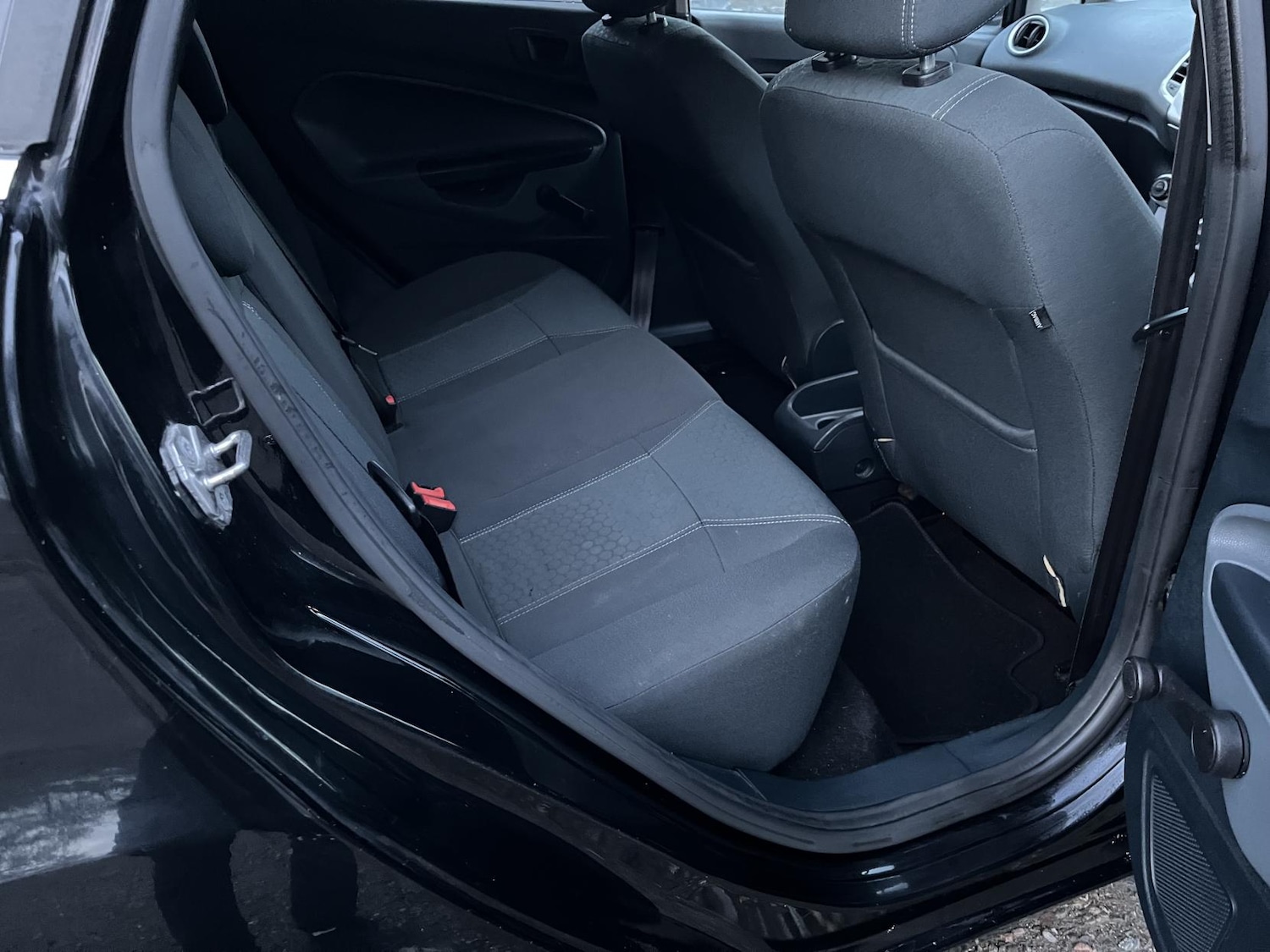 Used Ford Fiesta 2010 for sale - 77201709: Photo 20