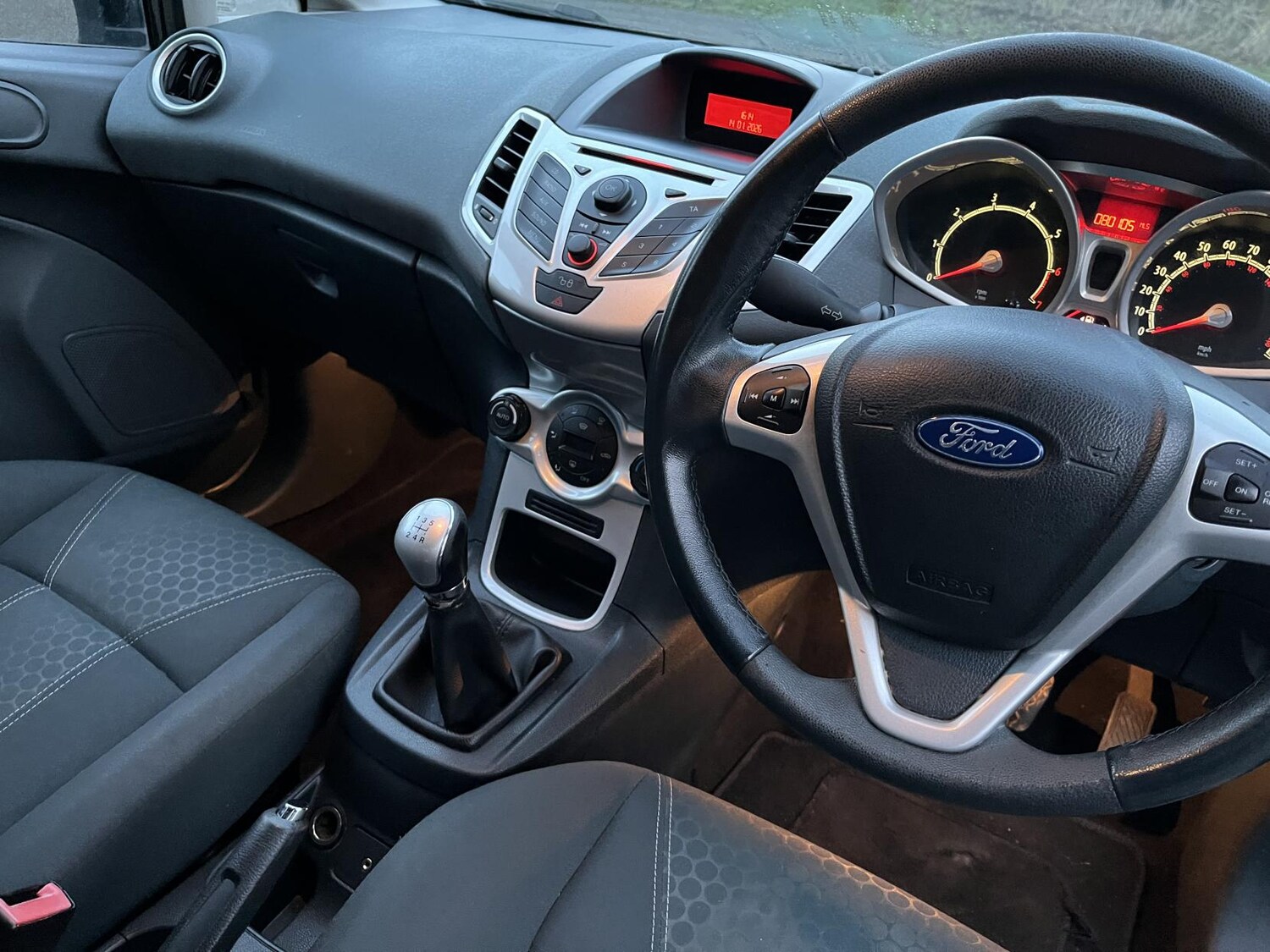 Used Ford Fiesta 2010 for sale - 77201709: Photo 25