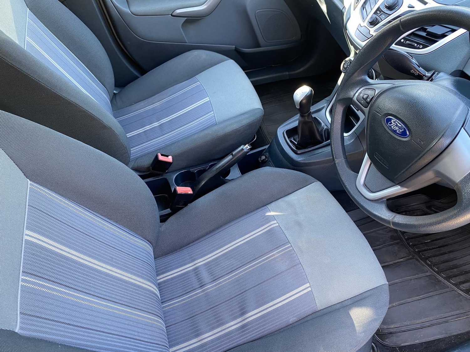 Used Ford Fiesta 2009 for sale - 76750308: Photo 14