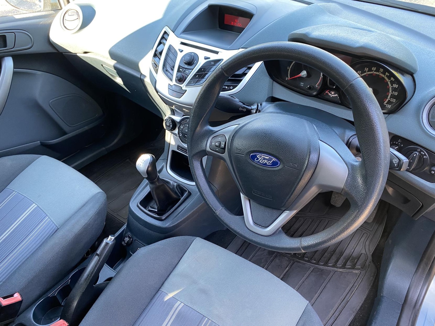 Used Ford Fiesta 2009 for sale - 76750308: Photo 15