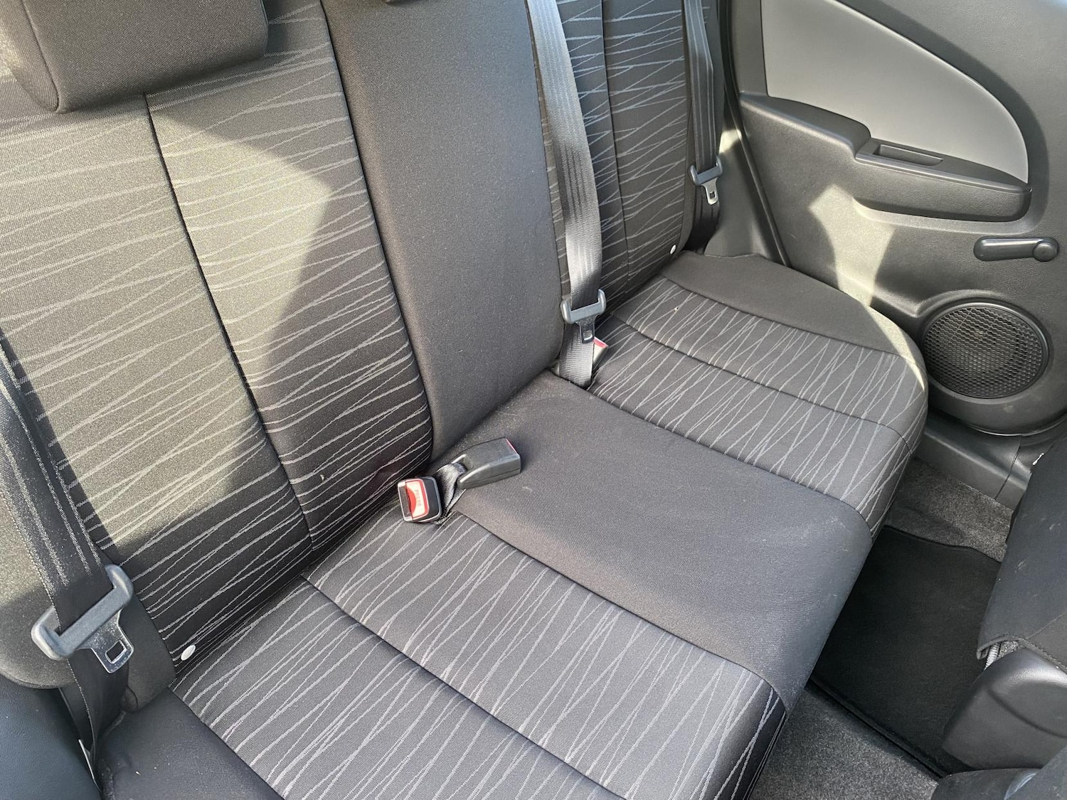 Used Mazda Mazda2 2010 for sale - 77581577: Photo 27