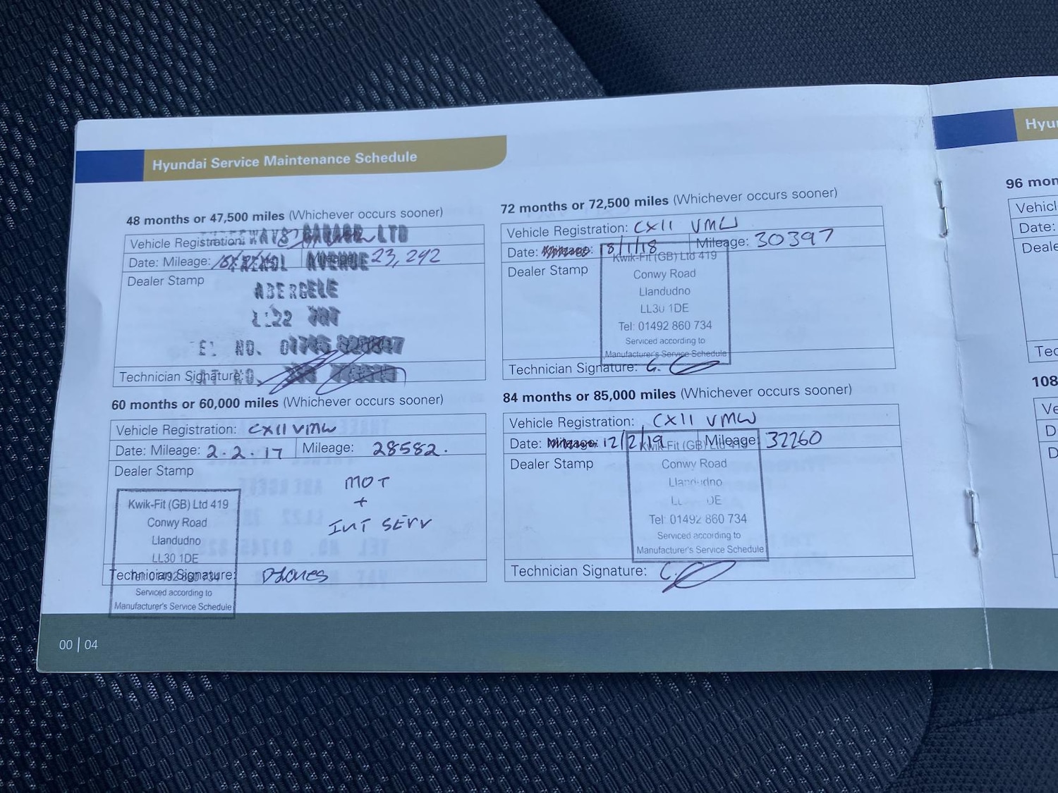 Used Hyundai i10 2011 for sale - 77694707: Photo 20