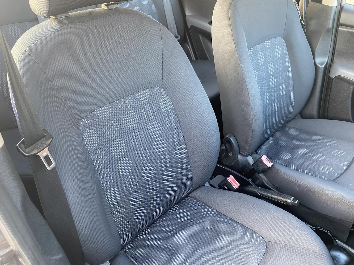 Used Hyundai i10 2011 for sale - 77694707: Photo 36