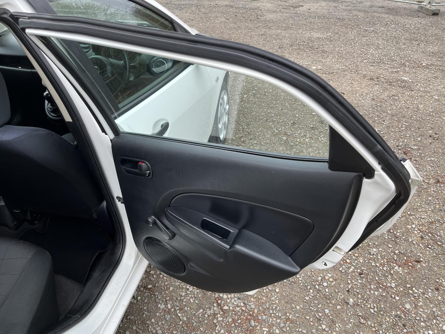 Used Mazda Mazda2 2013 for sale - 77918191: Photo 22