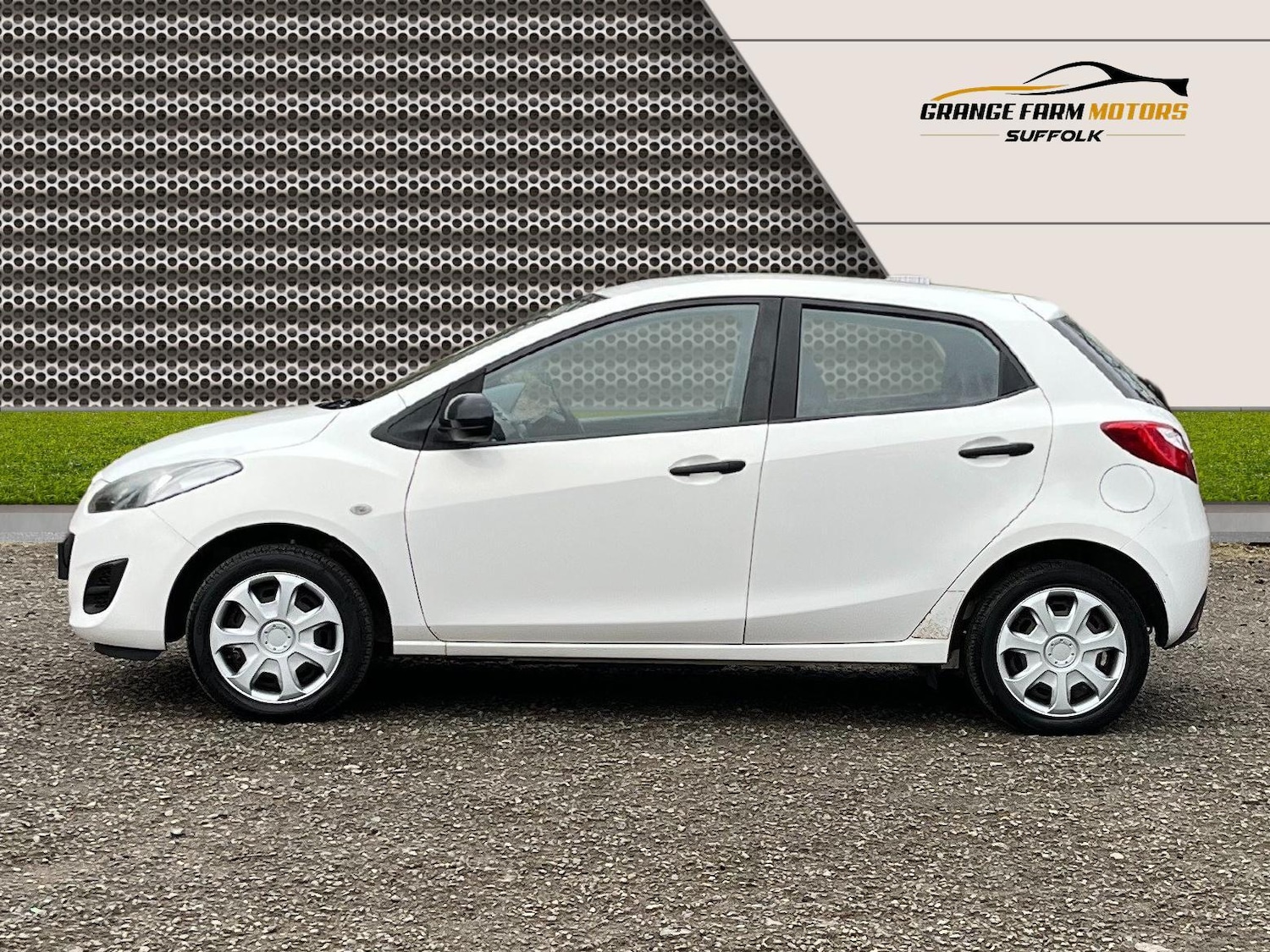 Used Mazda Mazda2 2013 for sale - 77918191: Photo 4