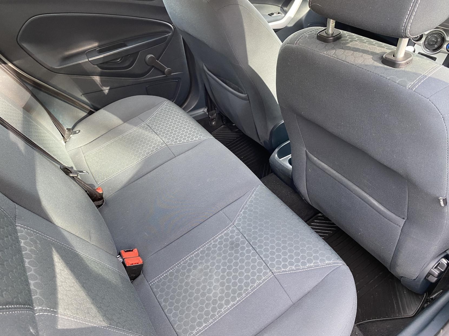 Used Ford Fiesta 2012 for sale - 76397290: Photo 32