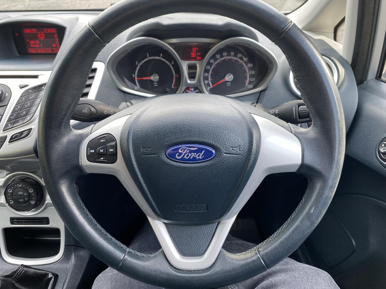 Used Ford Fiesta 2012 for sale - 76397290: Photo 39