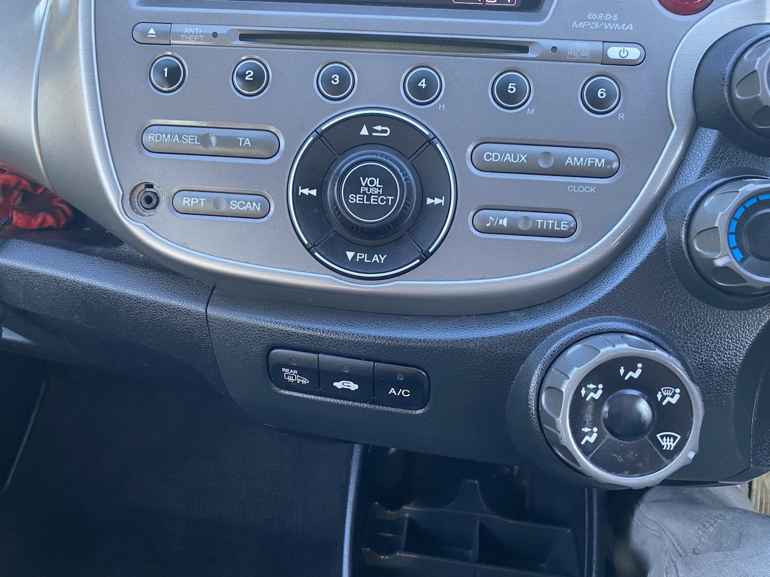 Used Honda Jazz 2010 for sale - 77833751: Photo 26