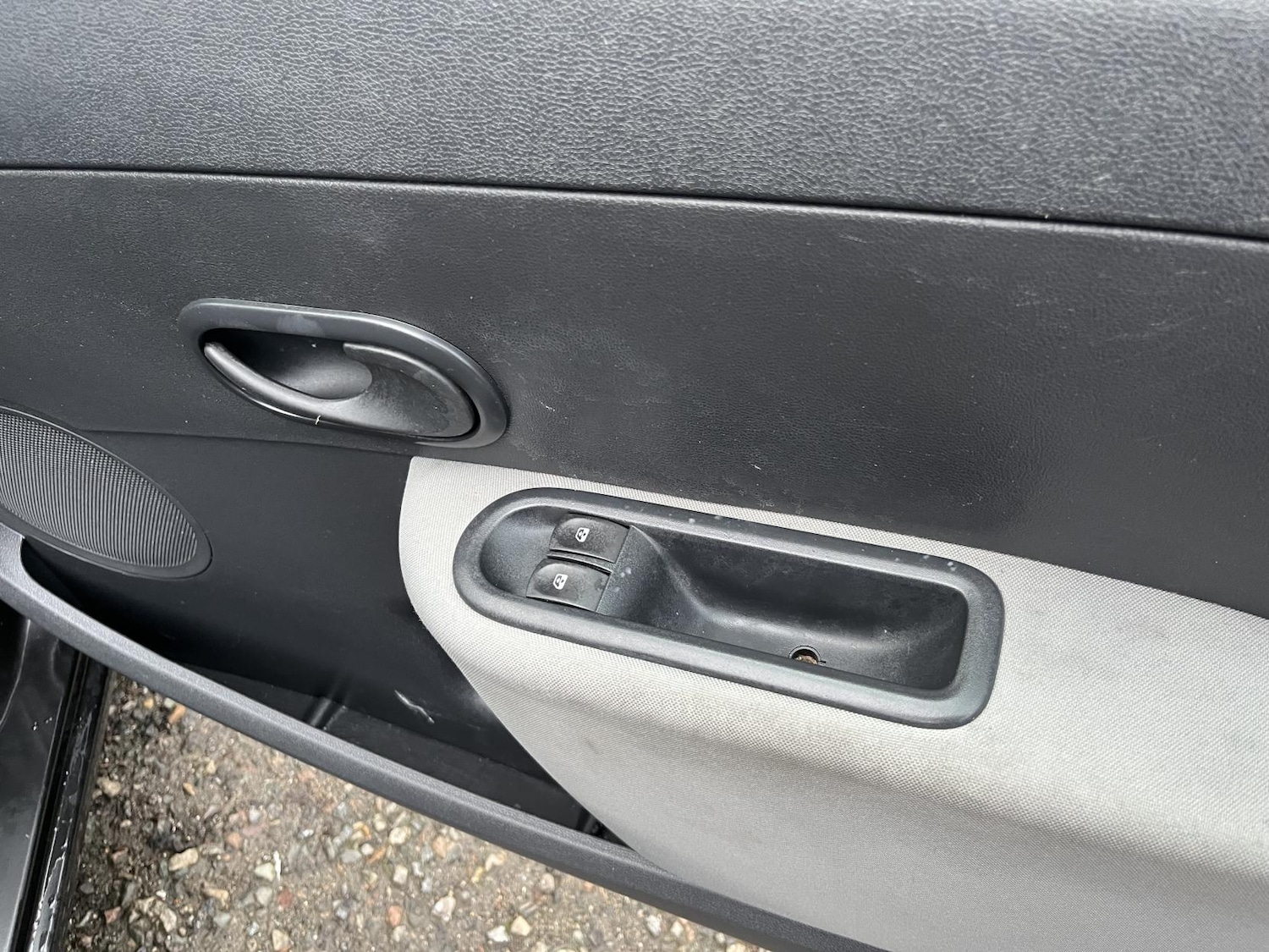 Used Renault Clio 2010 for sale - 77381188: Photo 22