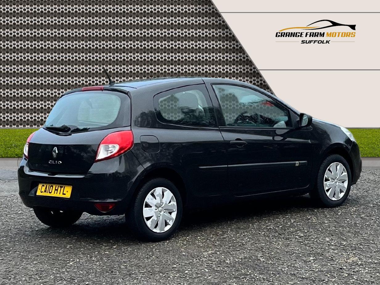 Used Renault Clio 2010 for sale - 77381188: Photo 3