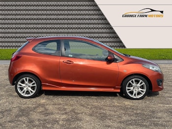Used Mazda Mazda2 2010 for sale - 75518949: Photo