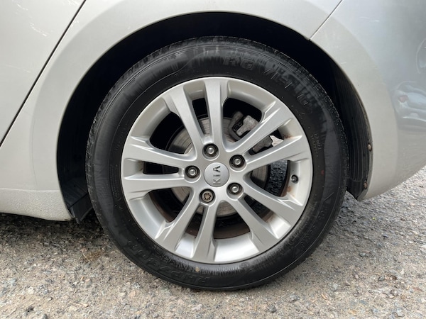 Used Kia Ceed 2014 for sale - 76108331: Photo 19