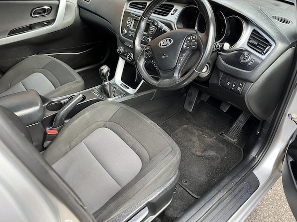 Used Kia Ceed 2014 for sale - 76108331: Photo 32