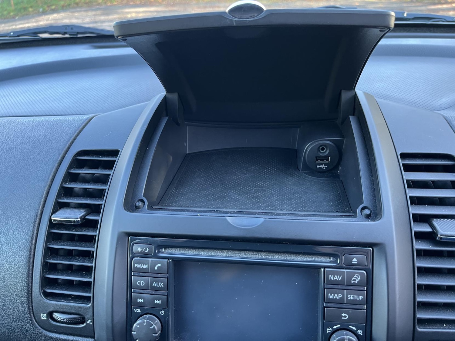 Used Nissan Note 2013 for sale - 76652949: Photo 32