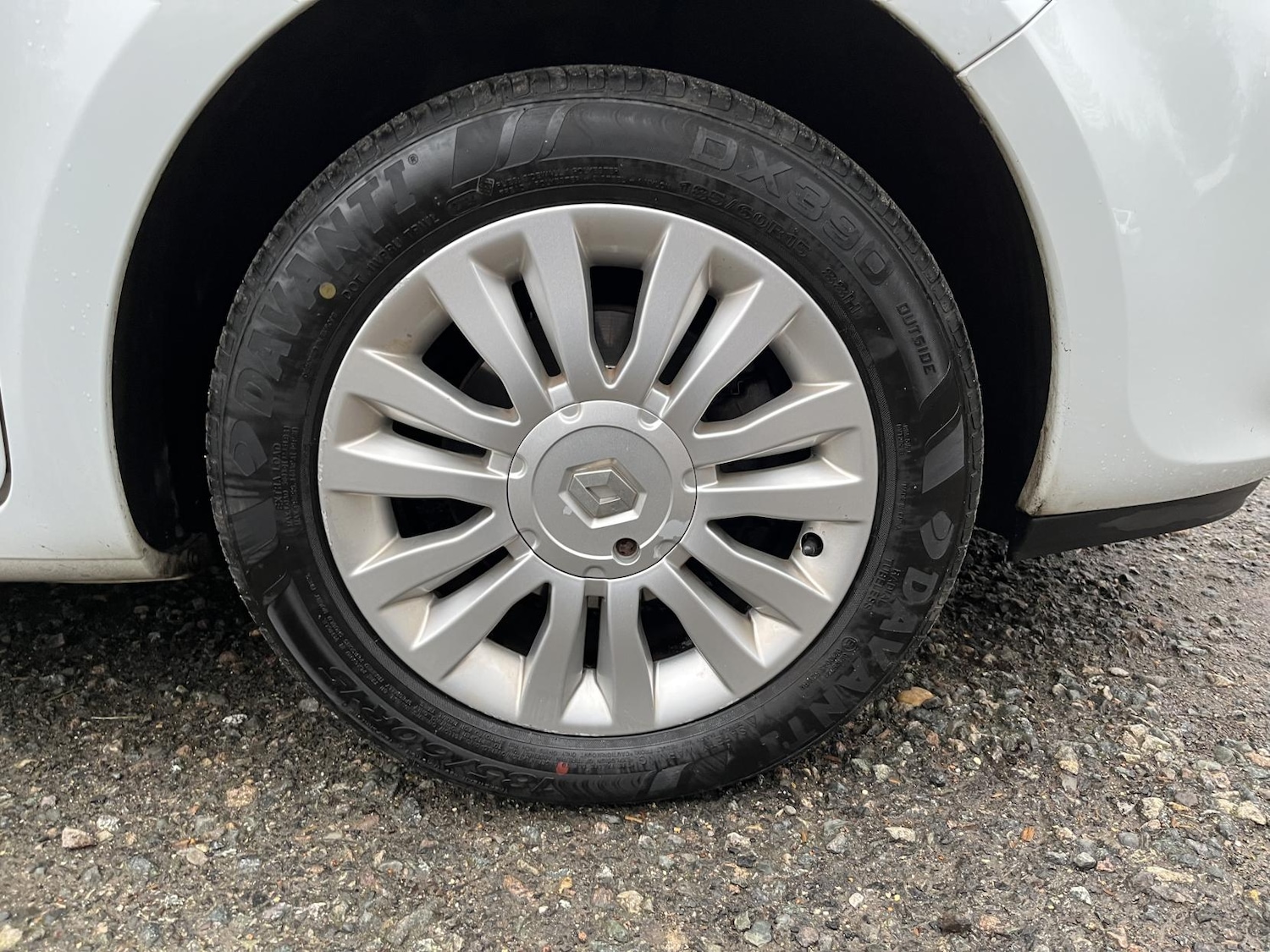 Used Renault Clio 2012 for sale - 77409907: Photo 16