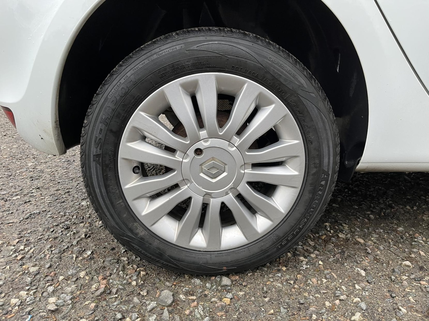 Used Renault Clio 2012 for sale - 77409907: Photo 17