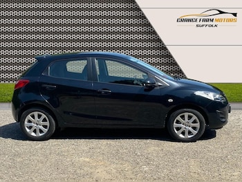 Used Mazda Mazda2 2014 for sale - 79011531: Photo