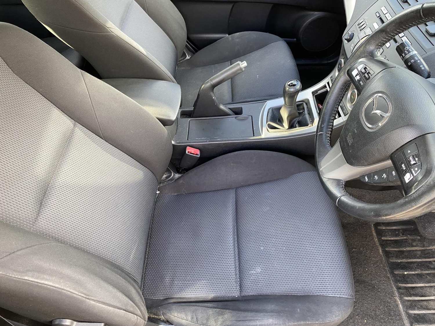 Used Mazda Mazda3 2010 for sale - 77891846: Photo 13