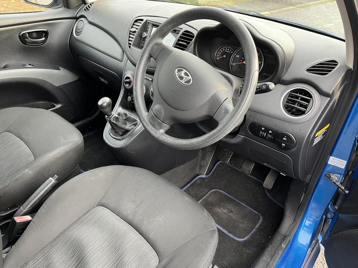 Used Hyundai i10 2011 for sale - 77694708: Photo 14