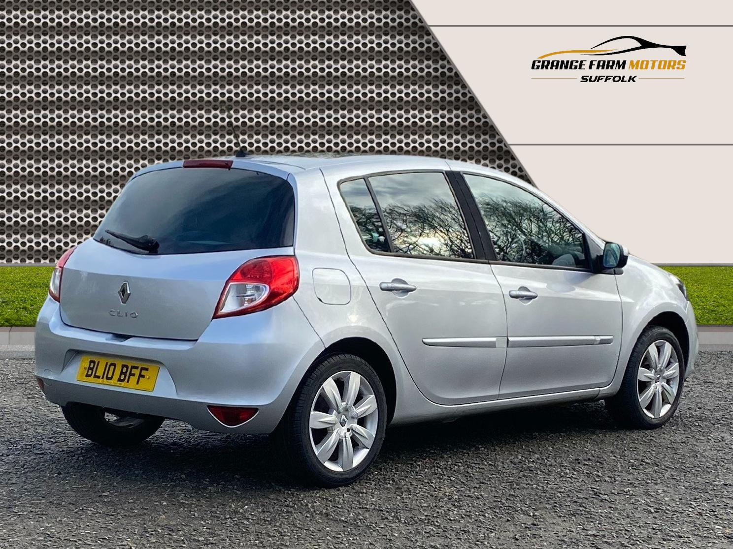 Used Renault Clio 2010 for sale - 77656707: Photo 26
