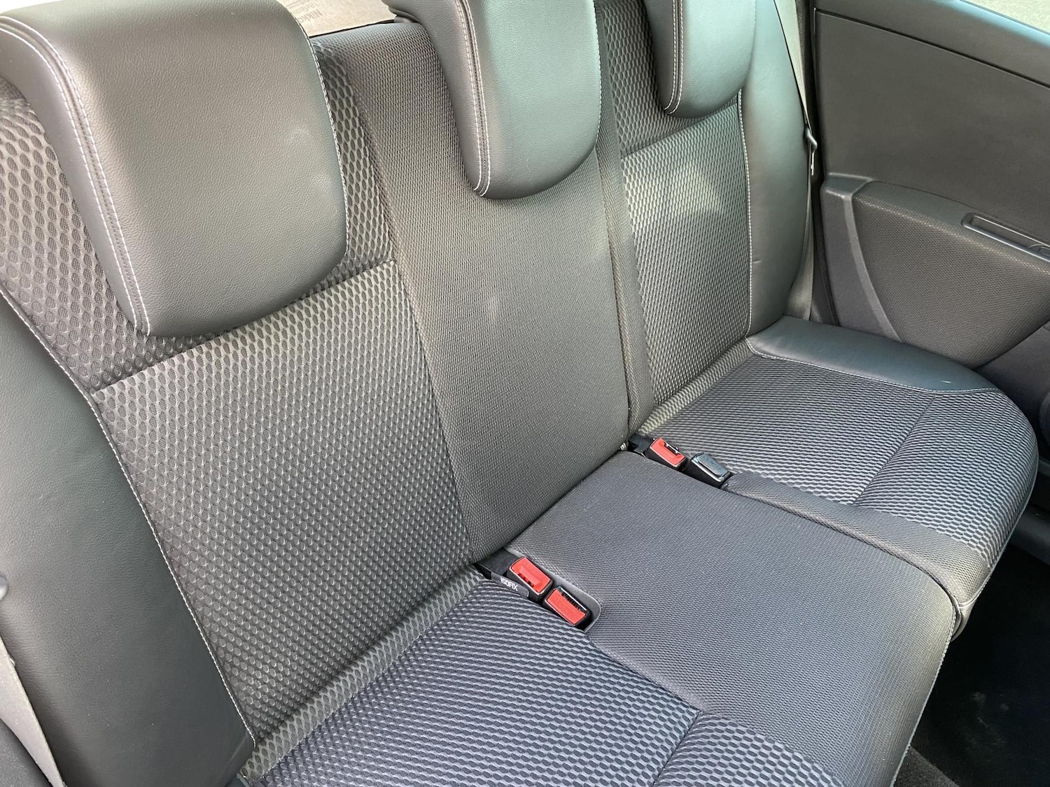 Used Renault Clio 2010 for sale - 77656707: Photo 36