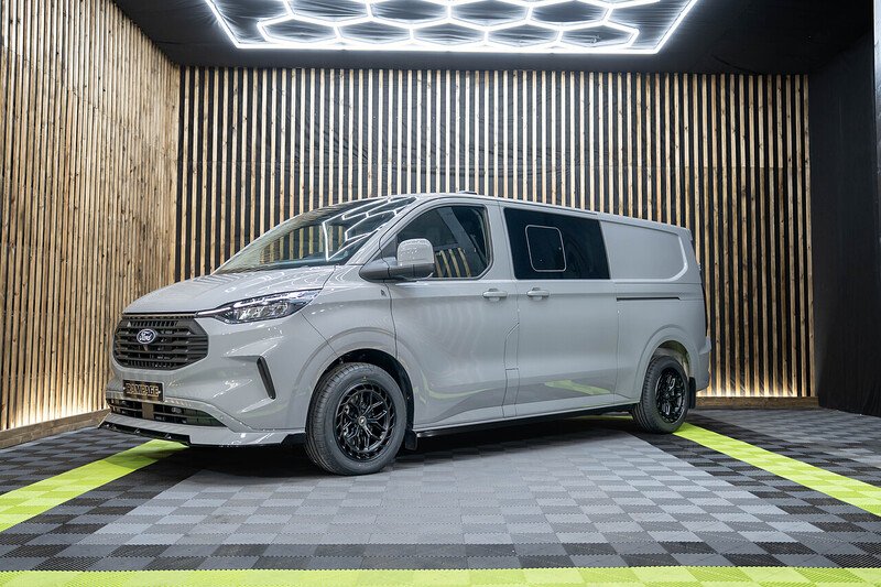 Used Ford Transit Custom for sale - 76821235: Photo 2