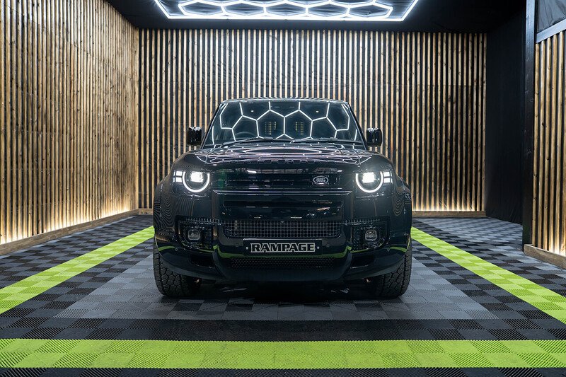 Used Land Rover Defender 90 for sale - 76884518: Photo 2