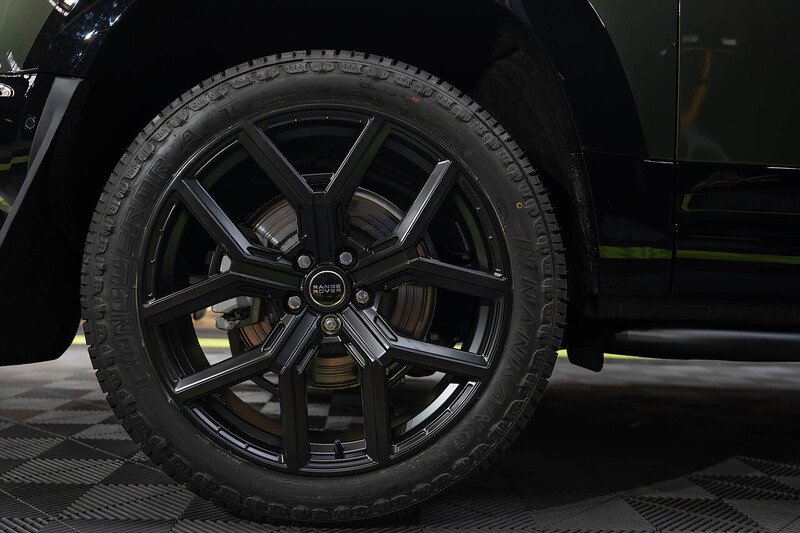 Used Land Rover Defender 90 for sale - 78182170: Photo 13