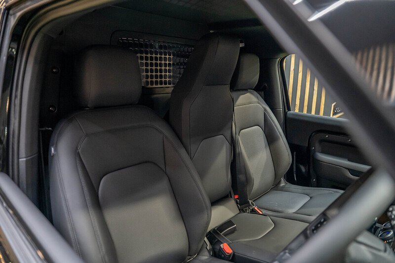 Used Land Rover Defender 90 for sale - 78182170: Photo 17